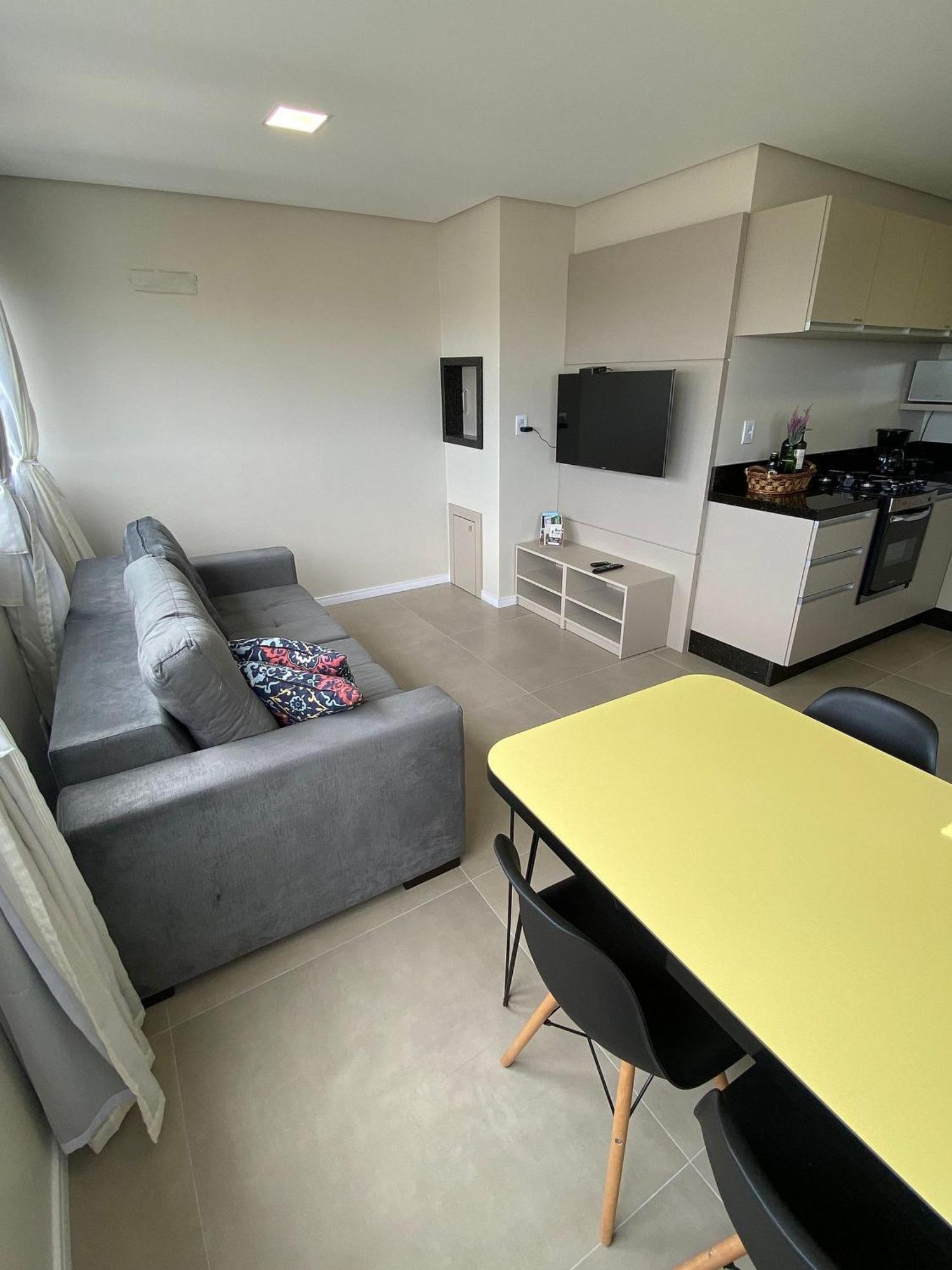 Dallas Apartamentos Na Via Gastronomica-Estacionamento-Amplos E Equipados-Wifi 벤투곤살베스 외부 사진