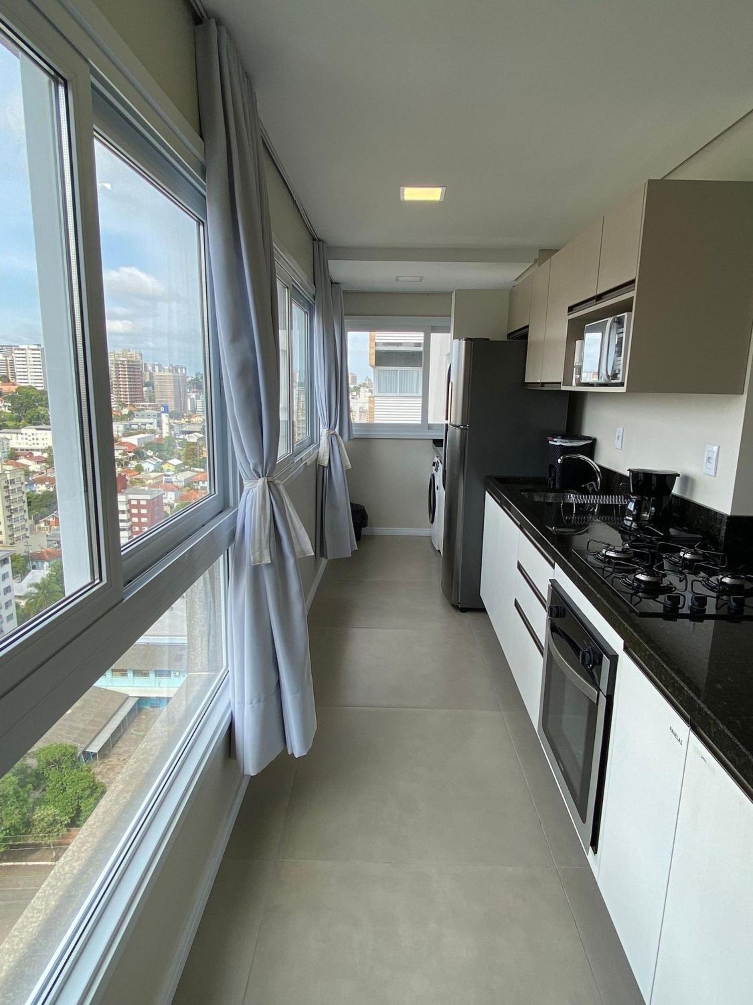 Dallas Apartamentos Na Via Gastronomica-Estacionamento-Amplos E Equipados-Wifi 벤투곤살베스 외부 사진