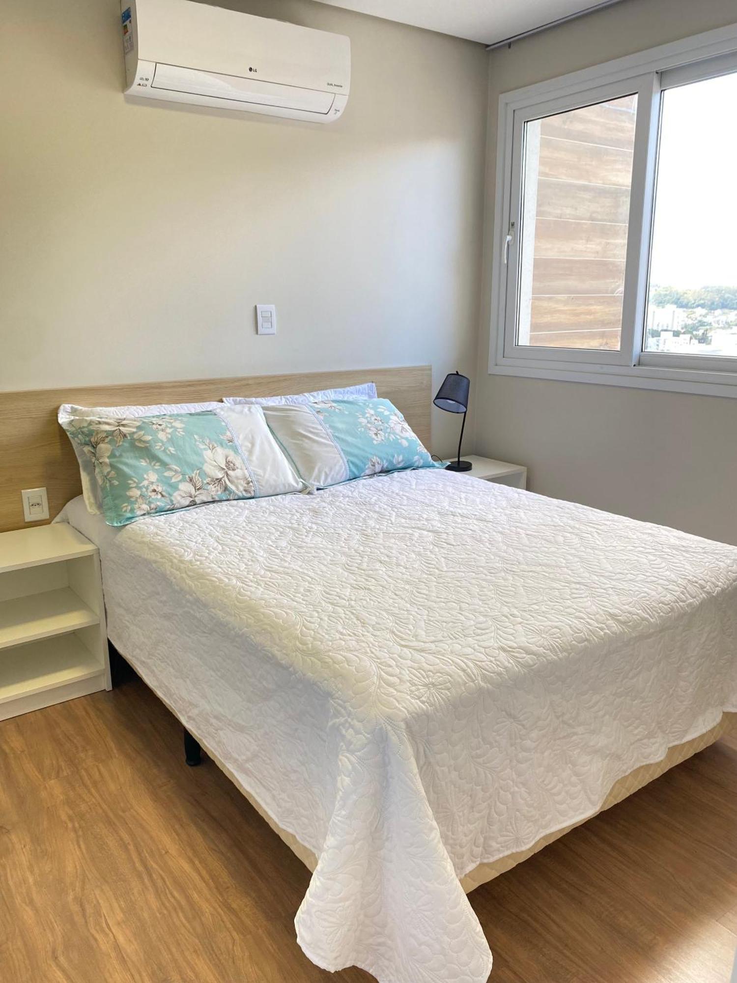 Dallas Apartamentos Na Via Gastronomica-Estacionamento-Amplos E Equipados-Wifi 벤투곤살베스 외부 사진
